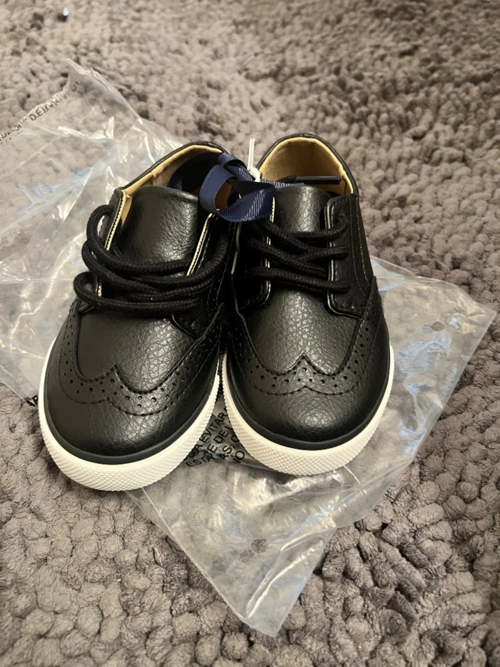 Janie & Jack Wingtip Sneaker